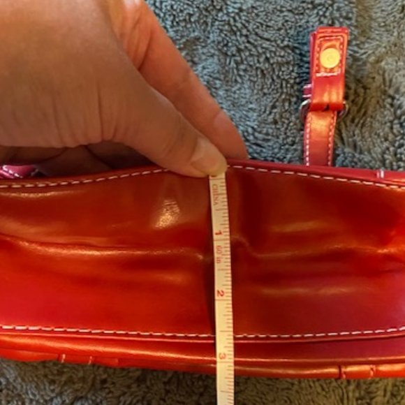 Avon small red clutch purse/makeup bag NWOT - Picture 10 of 13